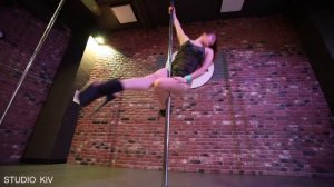 Соблазняющий танец на Пилоне. Olga - Pole Dance