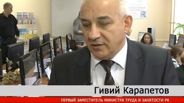 Самые ненужные профессии это юрист и менеджер