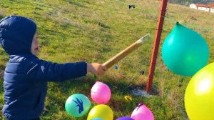 Воздушные Шарики с водой Лопаем много воздушных шаров.