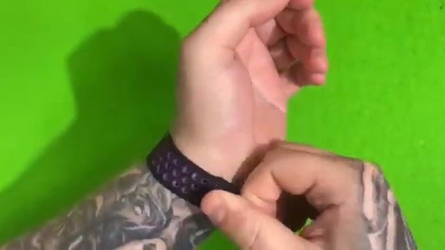 Силиконовый ремешок в стиле Sports Nike, черный с фиолетовым смотреть онлайн