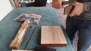 Строгание разных пород дерева ножом с РЕКУРВОЙ.