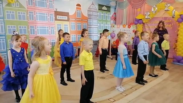 Алфавит - песня Марины Басовой на выпускном празднике в детском саду "Солнышко" город Коломна