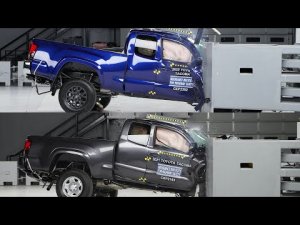 CRASH TEST | TOYOTA 2022 TACOMA VS 2021 TACOMA