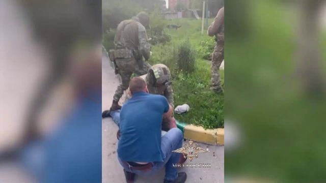 В Туле при задержании наркодилер оказал сопротивление полицейским и спустил с поводка свою собаку