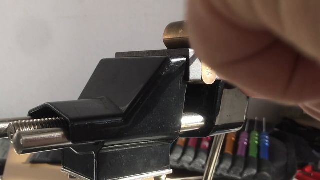 Замочный мастер Иваново Вскрытие дверного замка смотреть онлайн