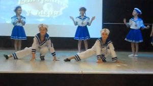 Детский танец "Яблочко"