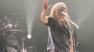 Tom Araya’s emotional goodbye to SLAYER fans (Hershey, Pennsylvania)