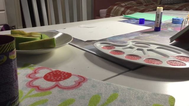 Я ем клей!!! Съедобная канцелярия и косметика. смотреть онлайн