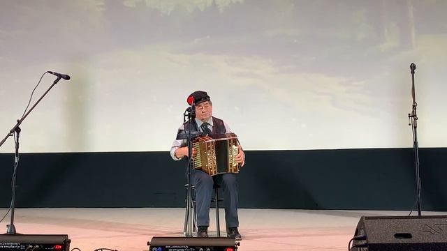 Попурри Исп. гармонист Царевский В.Н. 10-й фестиваль ИГРАЙ ЗАДОРНАЯ ГАРМОНЬ