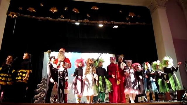 Новогодняя сказка - мюзикл «Дюймовочка». Дед МОРОЗ. смотреть онлайн