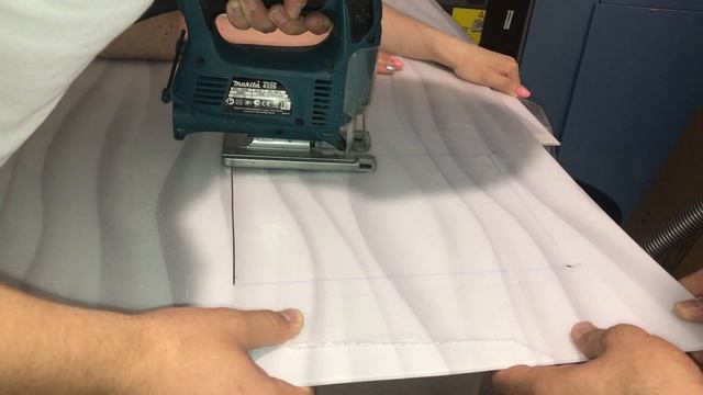 Установка фартука из полимерного стекла Рельеф видео 5 смотреть онлайн