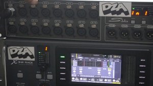 Behringer x32 Behringer S16