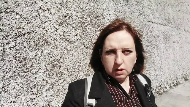 На северном вокзале размышление на тему жилья. Что выбираете Вы гостиницу, хостел или квартиру? смотреть онлайн