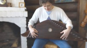 Школа игры на 18-струнных крыловидных гуслях. Урок 1. Строй гуслей (М. Гавриленко)