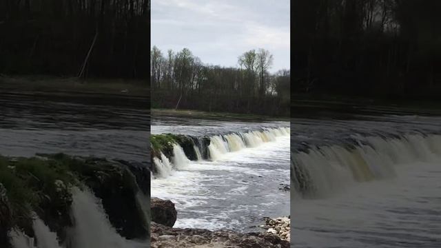 Ве́нтас-Ру́мба — самый широкий водопад Европы💯, расположенный в городе Кулдига . Латвия .💞