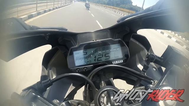 Suzuki Gixxer SF 250 VS Yamaha R15 V3 - Drag Race | Top End