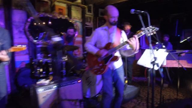 Last Waltz at the Lu - Further on Up the Road смотреть онлайн