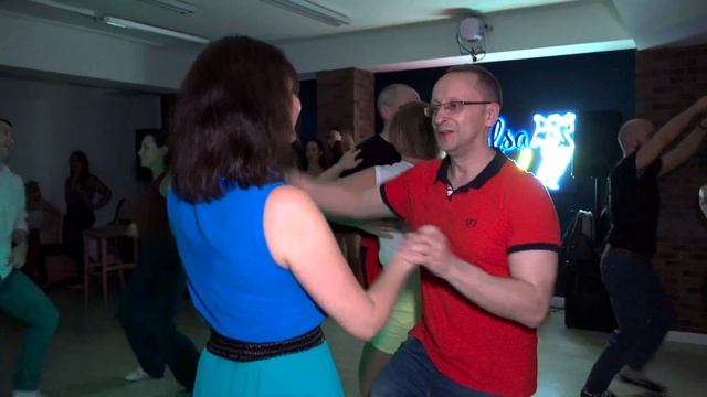 Танцуем бачату - La Carretera. Salsa Social Party. 2023.04.29 смотреть онлайн
