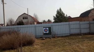 Какой метод наложения стрелы точнее - ведущее перо от лука или к луку. Проверка