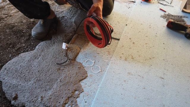 Крутая идея для гаража!!!Электрический теплый пол!!! смотреть онлайн