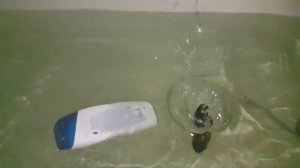 RusSlowChanel. Падение предметов в воду в замедленной съёмке.