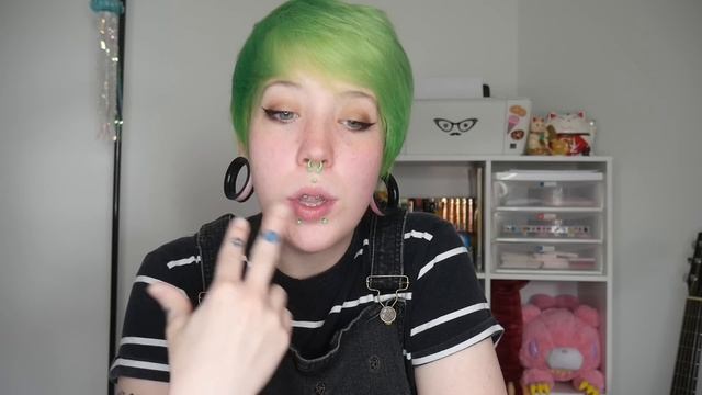 All About My Snake Bite Piercings | 4 Years Later смотреть онлайн