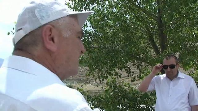 Нехватка воды в летний период - это постоянная проблема в селе Ботлих. В чём здесь причина? смотреть онлайн