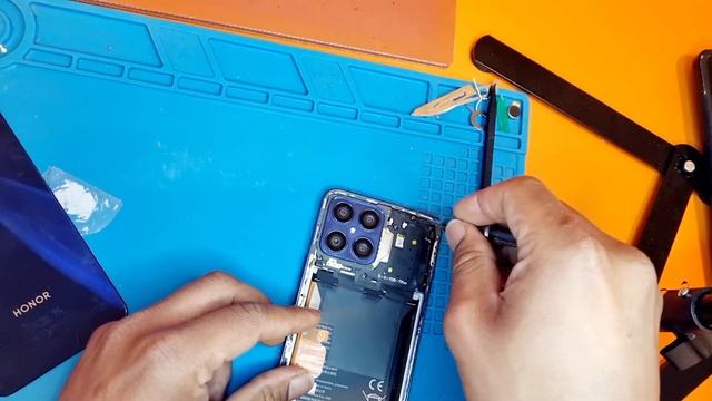 How To Disassemble Your Honor X8 Smartphone смотреть онлайн