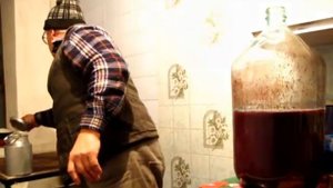 Сусло из повторного брожения мезги Изабеллы и Лидии