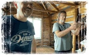 Какой дом выбрать? Осмотр двух домов в одной деревне.