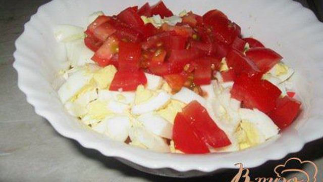 Салат с крабовым мясом и куриной грудкой Коралл