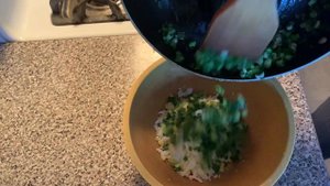 Блинчики с яйцом и зелёным луком