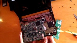 Разборка ноутбук Acer aspire One ZG5. Замена жесткого диска и ОЗУ DDR