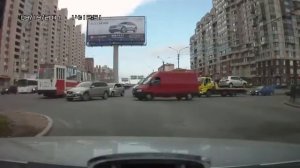 Трамвай на красный СПБ Савушкина-Туристская