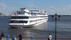 Теплоход "Федор Достоевский" уходит из Саратова 24.05.2022г.