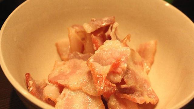 Пицца с моцареллой и беконом (а-ля Маргарита)