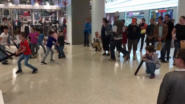 Игровая программа юных богатырей в ТЦ смотреть онлайн