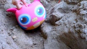 Совенок Хоп Хоп играет в лабиринт! Песочница и развивающие мультики для самых маленьких