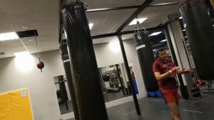 Работа по груше на бинтах