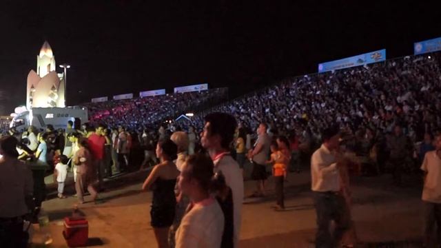 Вьетнам  Нячанг  День рождения Будды