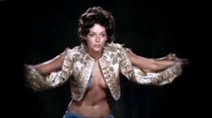 Moves Like Jagger клип