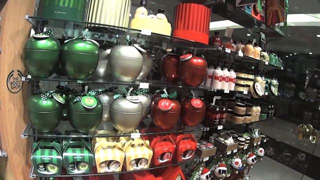 60 минут декабря. День 4: праздничные покупки в The Body Shop смотреть онлайн
