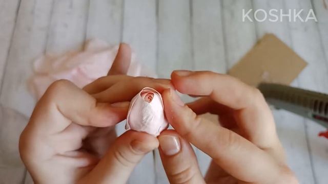 РЕАЛИСТИЧНАЯ РОЗА ИЗ ГОФРИРОВАННОЙ БУМАГИ | KOSHKA смотреть онлайн