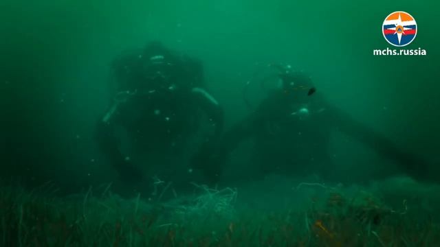 Водолазы Центра «Лидер» МЧС России провели учения на дне озера Валдай