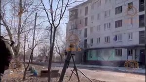 Исмаил Агуев вместе с бойцами из ЧР зачищает от преступников город Рубежное