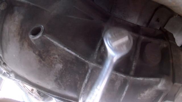 Como Revisar Nivel de Aceite de Caja de Velocidades D21 смотреть онлайн