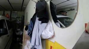 Как заменить топливный фильтр Кадди 1 9 tdi 2008 год