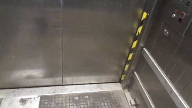 Retake: Amazing Old 1986 KONE M Traction Freight Elevator@M91 (Mäkelänkatu 91), Käpylä, Helsinki, F смотреть онлайн