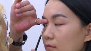 실제 결혼하는 신부의 웨딩 메이크업 ASMR | K-pop 스타의 메이크업 아티스트가 신부화장을 해주셨어요
