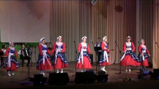 УК "Кобринский Дворец культуры" Народный театр песни, музыки и игры "Крыничка" смотреть онлайн